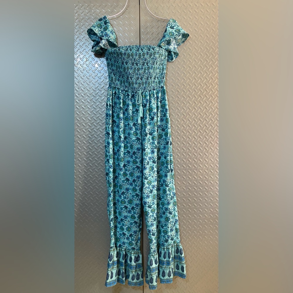 NWT B.O.G. Collective Boho Bohemian Jumpsuit Romper
Blue Paisley Print